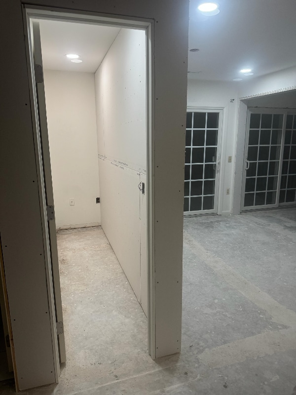 Photo - 737 Lemoyne Ave