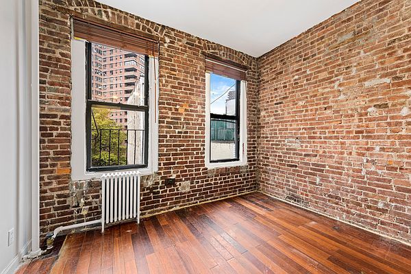 Photo - 191 Henry St Condo