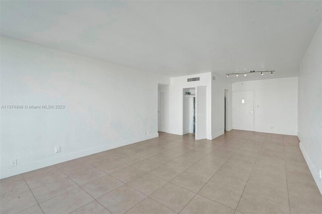 Photo - 1000 West Ave Unit Mirador South