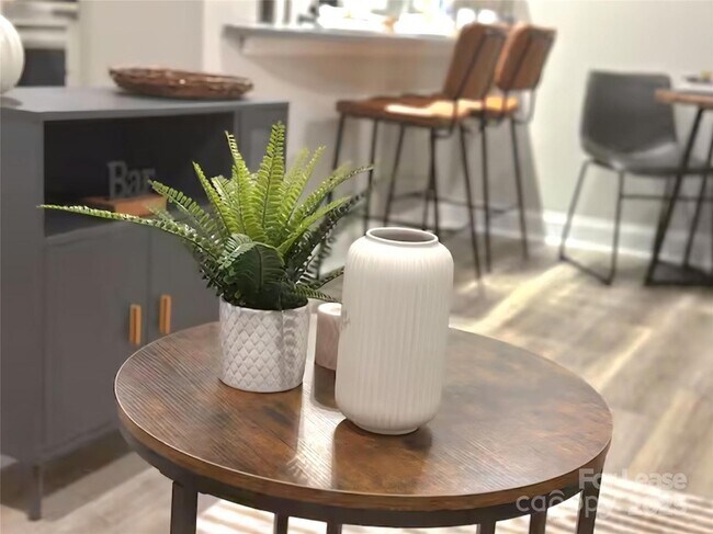 Photo - 2000 Patio Ct Unidad 124