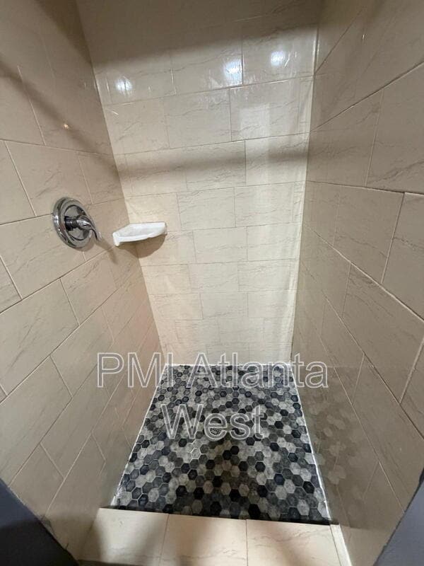 Photo - 1500 Avon Ave SW