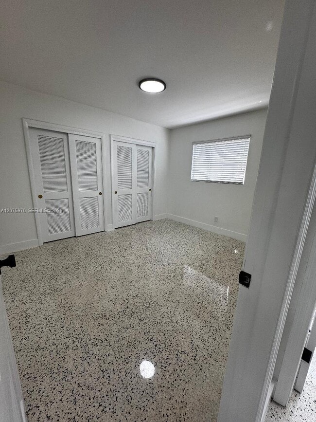 Photo - 2725 SW 25th St Unit 3