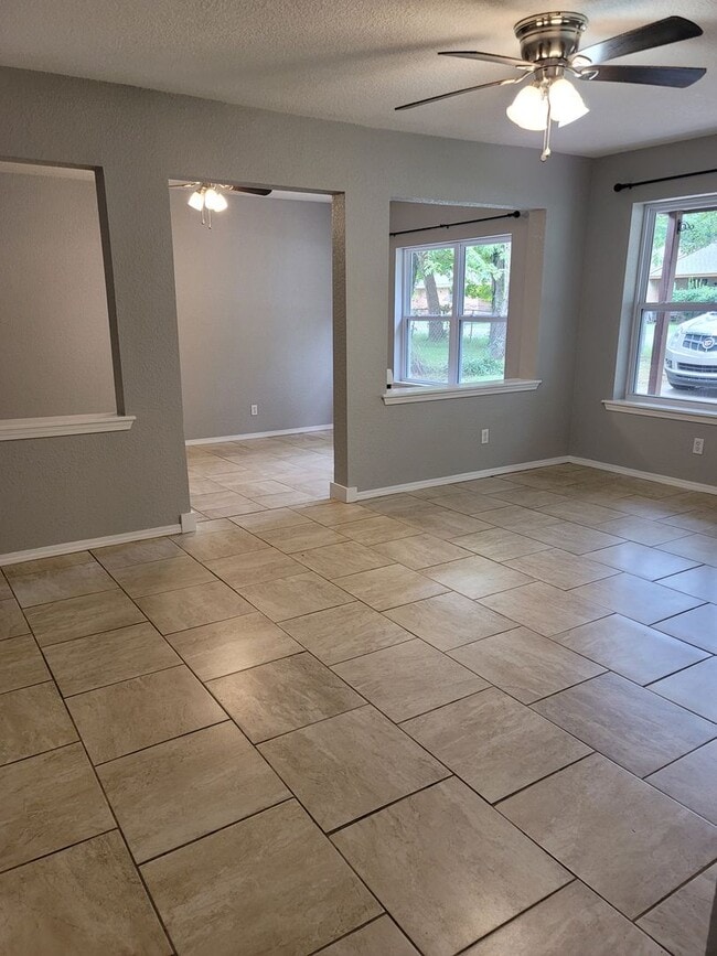 Photo - 1028 Chitwood St