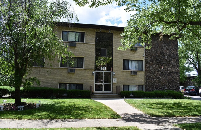 Building Photo - 109 S Elmwood Ave Unit 9