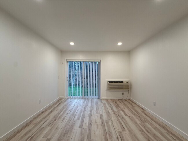 Photo - Newly Remodeled | All Utilities Included | AC + Heat | Move-In Ready Unit Apt 3