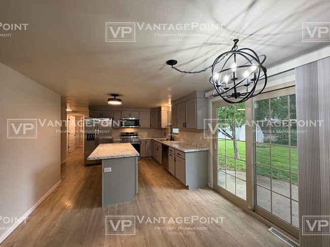 Photo - 1643 Birchwood Dr