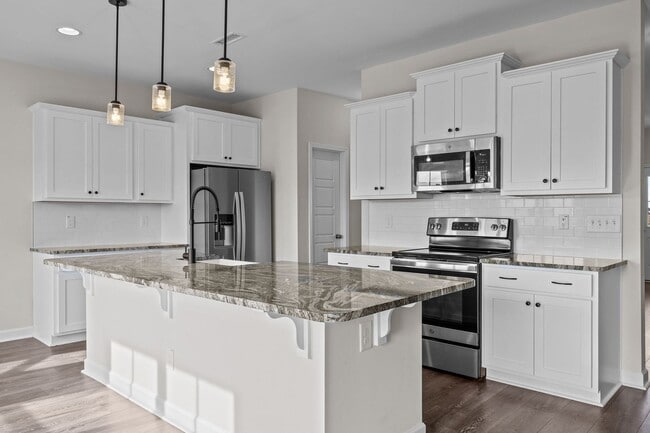 Photo - Beautiful 4-Bedroom Home with Modern Finishes in Angier