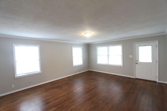 Photo - 3 Bedroom, 1.5 Bath! New on the Market and Newly Renovated! Better Hurry!!