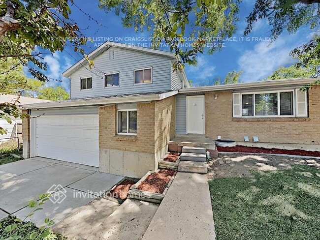 Building Photo - 3869 S Helena St