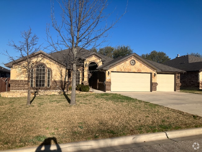Building Photo - 2038 Rustling Oaks Dr Rental
