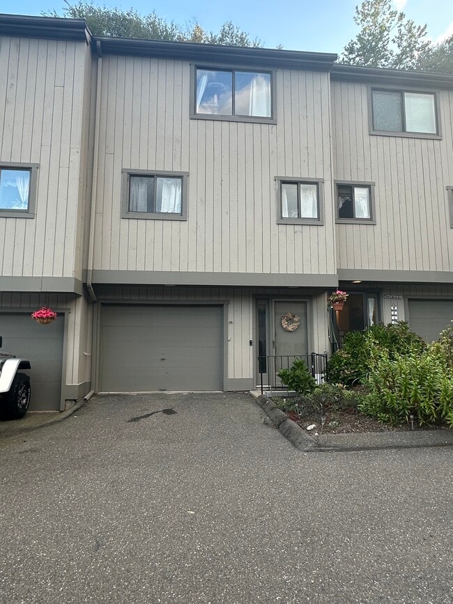 Building Photo - 56 Cambridge Ct Unit 56 Rental