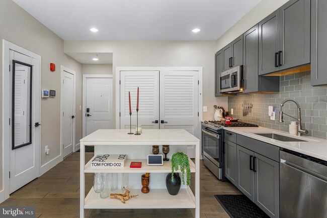 Photo - 1028 Bladensburg Rd NE Unit 13