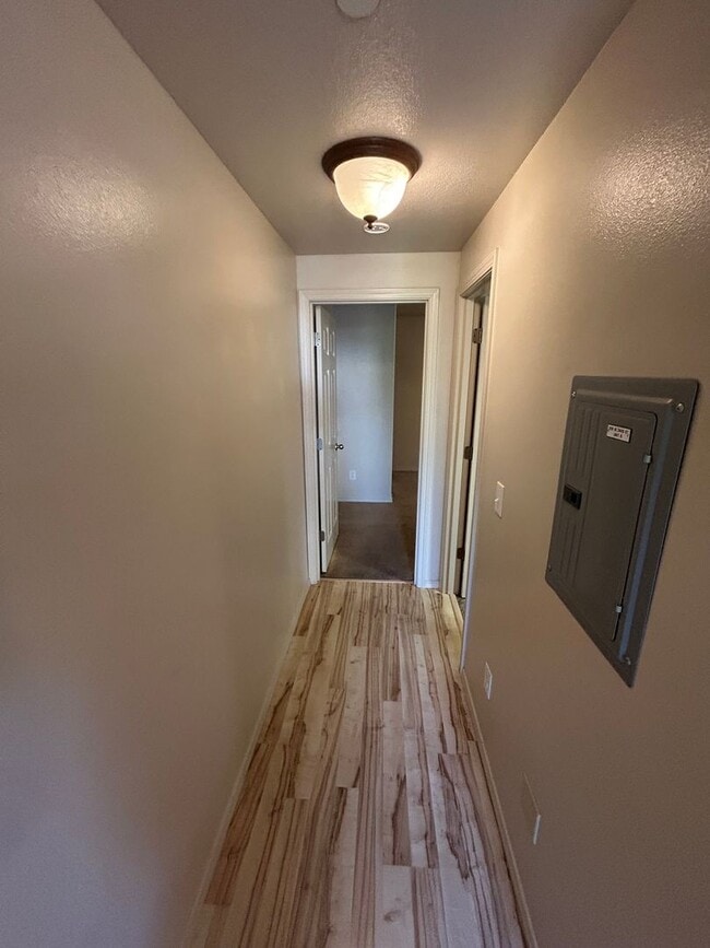 Photo - 508 SE Davis St Unit B