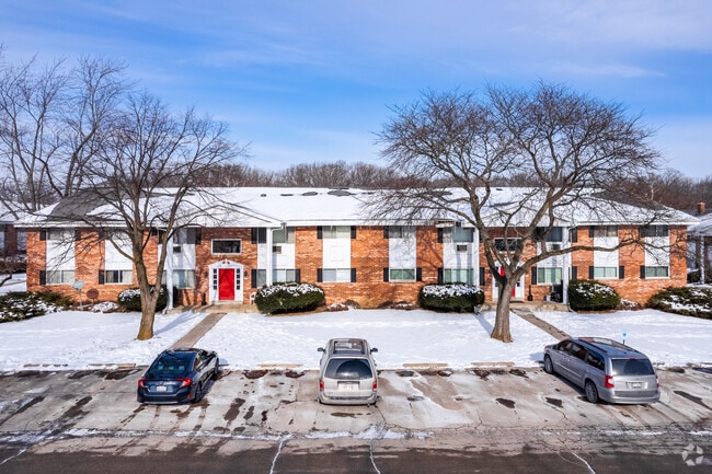 Photo - Applewood Village Apartments