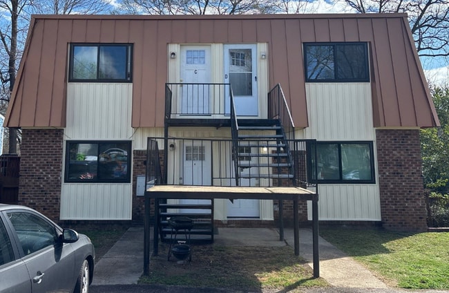 Building Photo - 115 Bart St Unit B