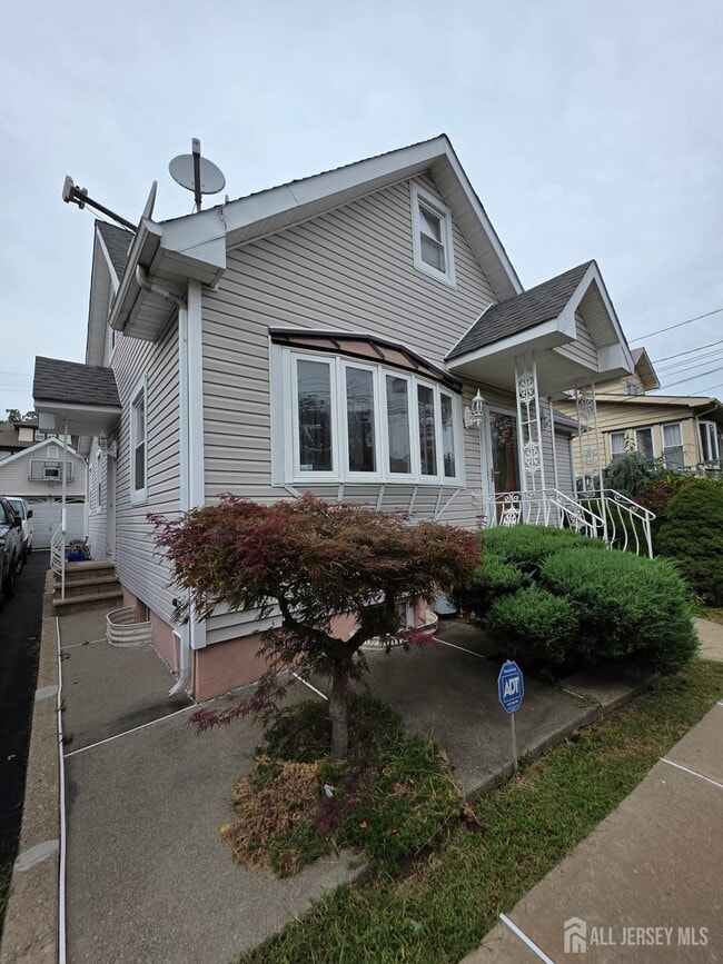 2013 Ingalls Ave