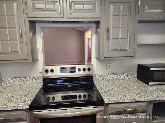Photo - 4322 55th St