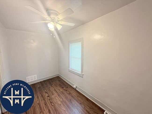 2454 N 7th St Unit Cottage