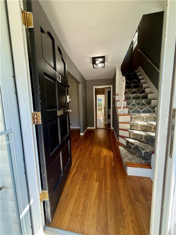 Photo - 112 4th St