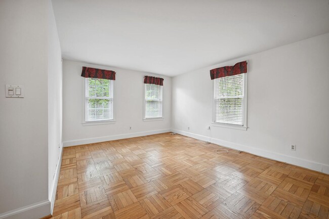 Photo - Large, Renovated Apartment Less Than 5 Minute Walk to Cleveland Park Metro!