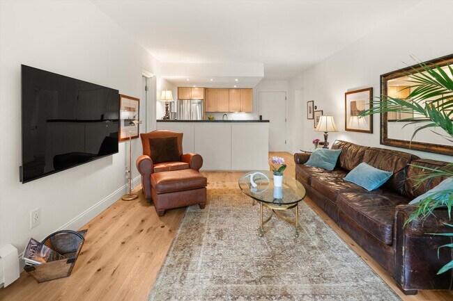 Photo - 412 Vine St Unit Hunter Creek Condo