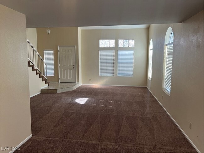 Photo - 19 Fantasia Ln