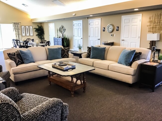 Shawnee Lakes Apartments