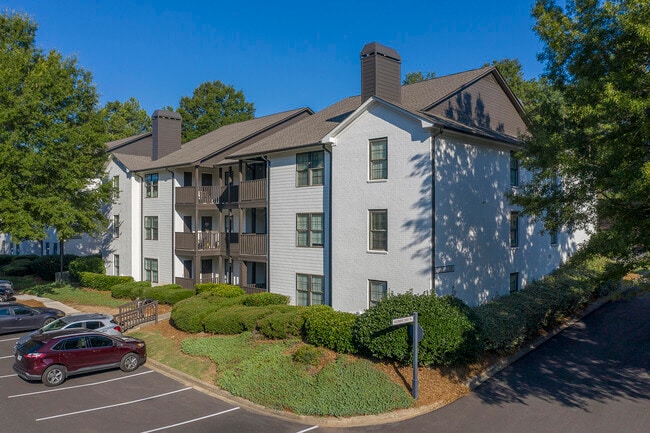 Woodmere Creek Apartments