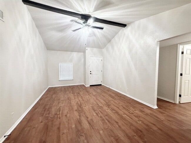 Photo - 941 S Walker St