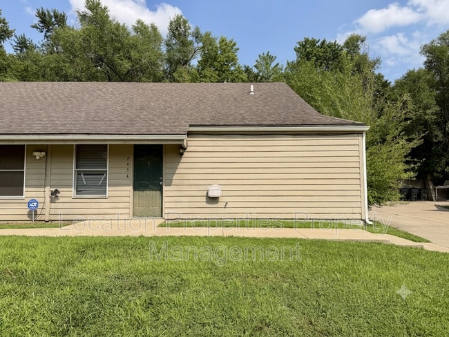 Building Photo - 2454 Winterbrook Dr