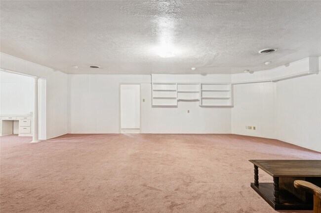 Photo - 2303 Kipling St