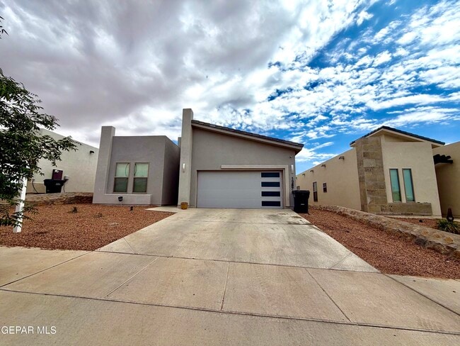 Photo - 12878 Clevedon St