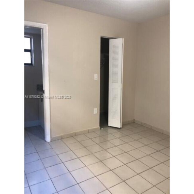 Photo - 5960 W 25th Ct