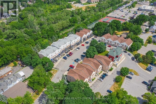 Photo - 115 Main St S
