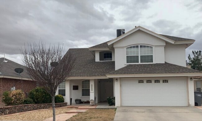 Easy access to Loop 375 and nearby Starbucks - 12280 Red Sun