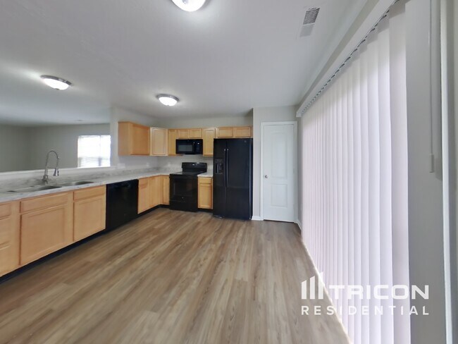 Photo - 7328 Mosaic Dr