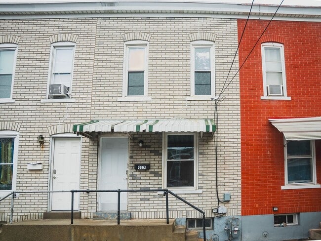 Building Photo - Fully Renovated 3-Bedroom Home for Rent in Allentown – Modern & Move-In Ready!