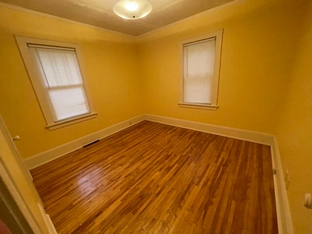 Photo - 1475 Albert St N