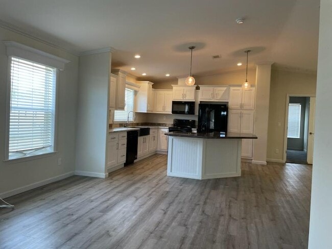 Photo - 6291 Birch Ln