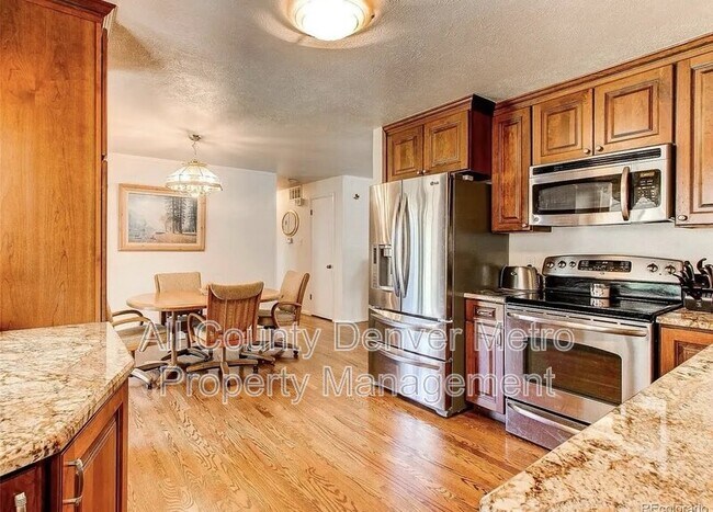 Photo - 769 Alkire St