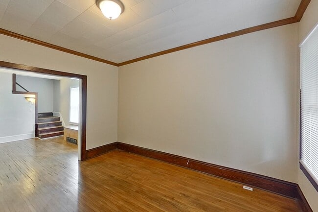 Photo - 461-463-463 Reinhard Ave Unidad 461