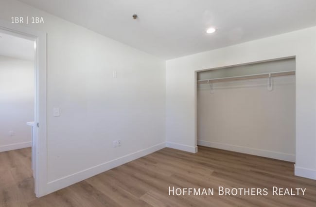 Photo - 1627 E 92nd St Unit 1627