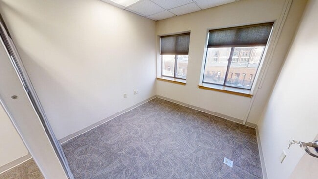 Building Photo - 115 Franklin St Unit Suite 3C