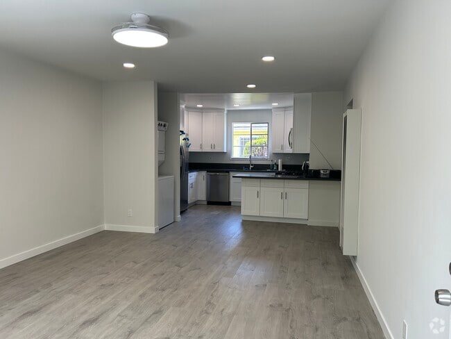 Building Photo - 1517 9th St Unit A Rental