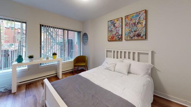 Building Photo - 625 Milton