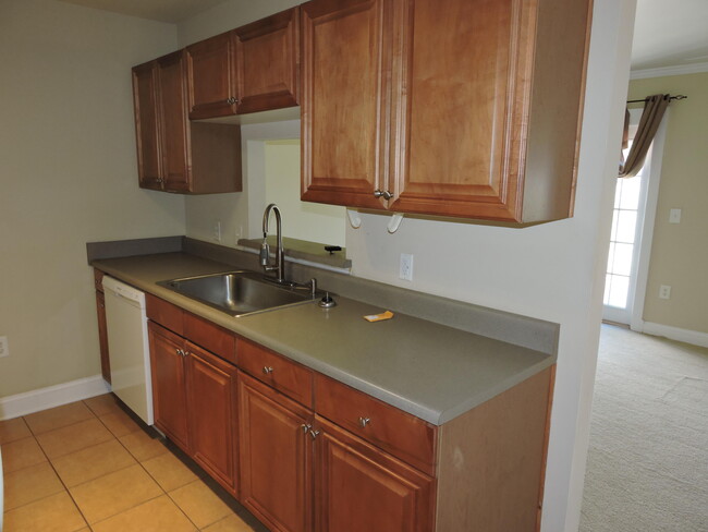 Photo - 738 Majestic Dr