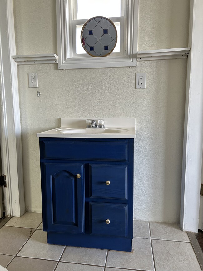 Photo - 123 North St