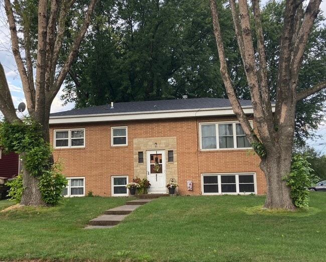 Photo - 821 1st Ave NW Unit B