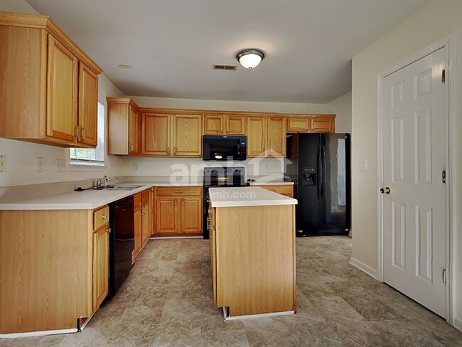 Photo - 9117 Hollow Ridge Ln