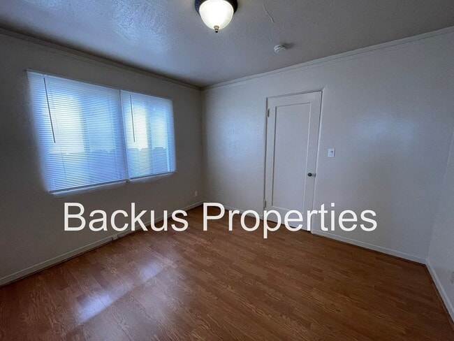 Photo - 249 Geil St Unit B